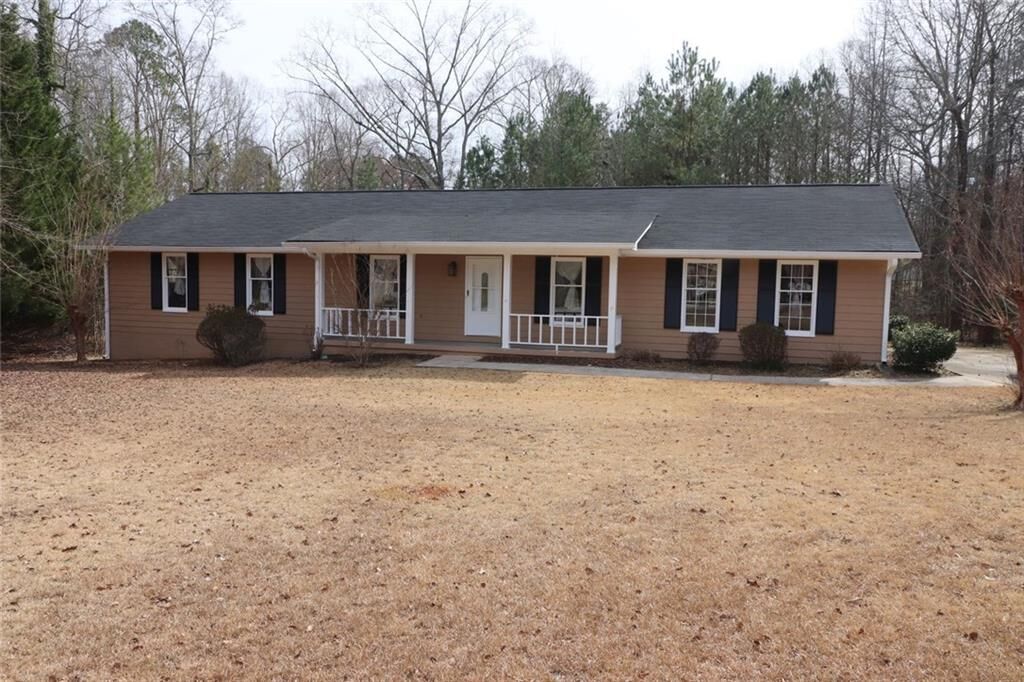 Property Photo:  