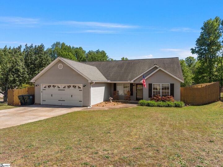 Property Photo:  422 Lily Pond Lane  SC 29687 
