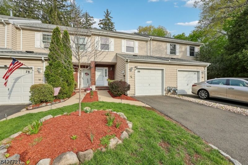 Property Photo:  80 Lexington Ln 80  NJ 07470 