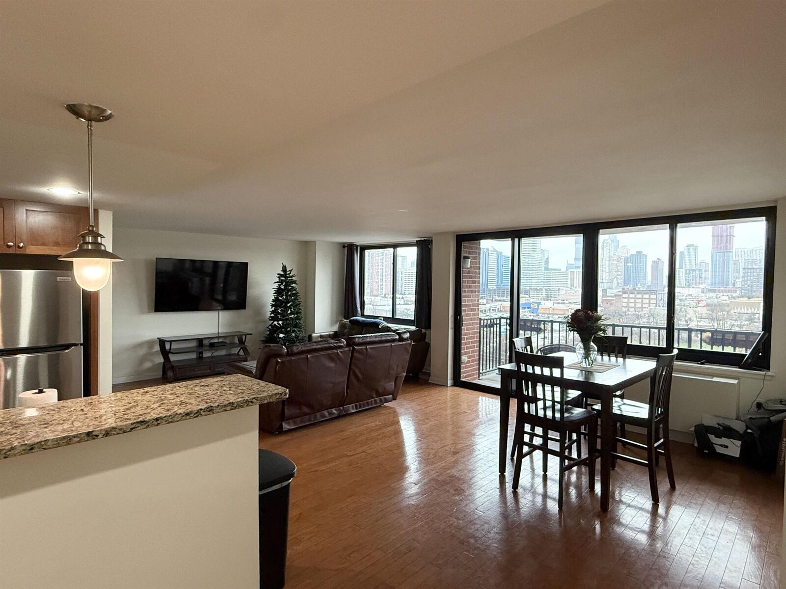 Property Photo: 700 Grove St 11H NJ 07310