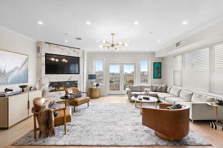 Property Photo:  305 Manhattan Ave 3  NJ 07087 