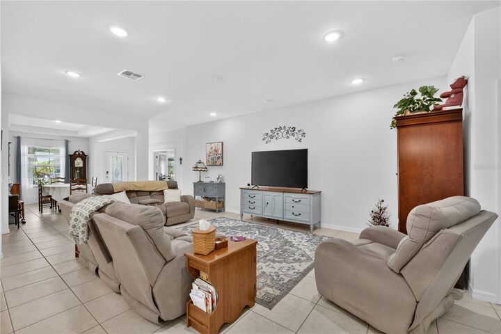 Property Photo:  2423 Malaya Court  FL 33983 