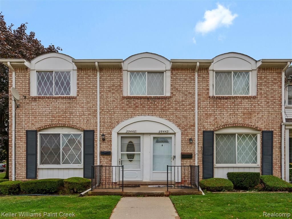 Property Photo: 29448 El Dorado Plaza MI 48088 3902