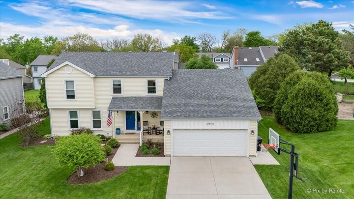 Property Photo:  27W050 Sycamore Lane  IL 60190 