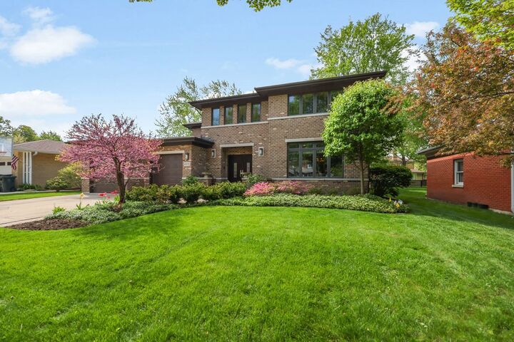 Property Photo:  4315 Suffield Court  IL 60076 