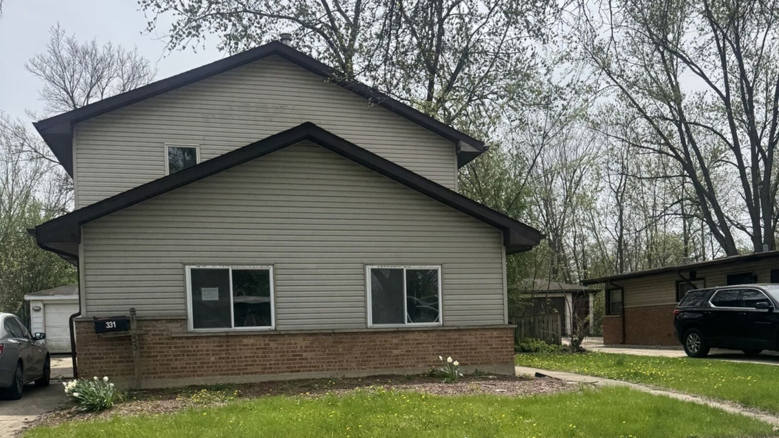 Property Photo:  331 Somonauk Street  IL 60466 