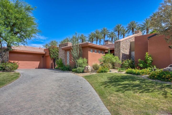 Property Photo:  50485 Via Amante  CA 92253 
