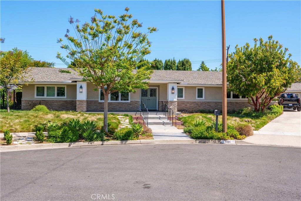 Property Photo:  1191 Risa Place  CA 92705 