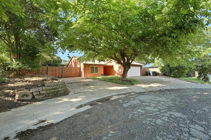 Property Photo:  5528 Eagle View Way  CA 95842 