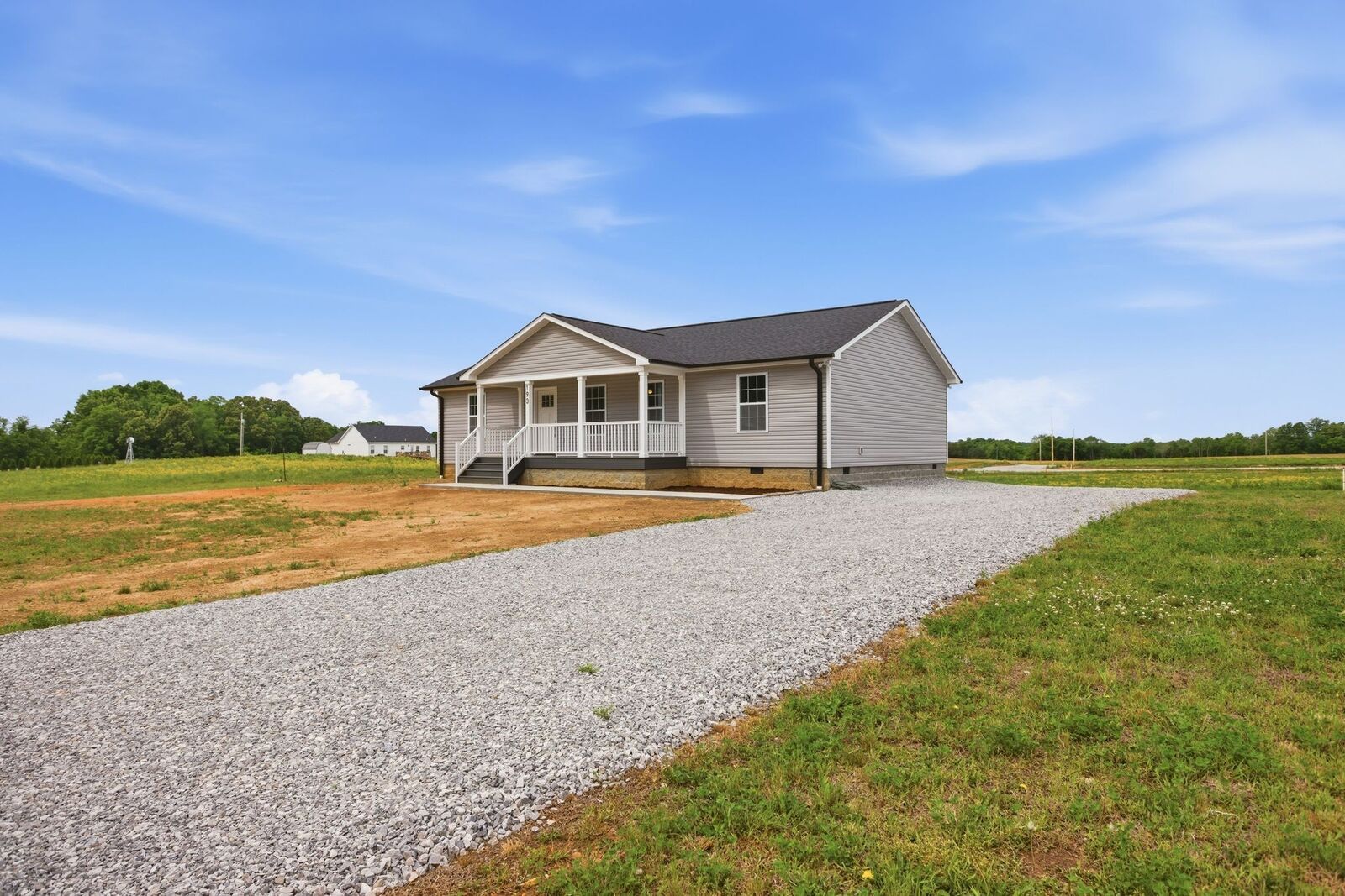 Property Photo: 193 Rigling Rd TN 38469