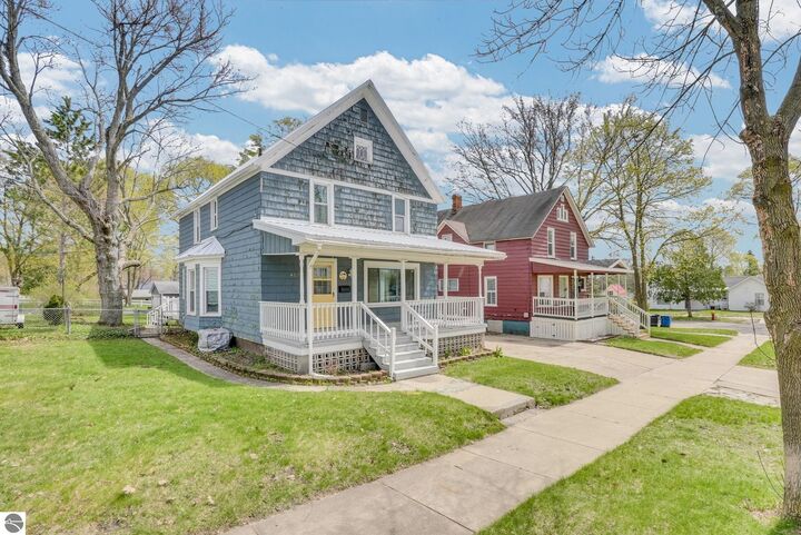 Property Photo:  417 Prospect Street  MI 49601 