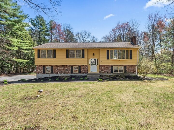 Property Photo:  114 Mason Rd  MA 01520 