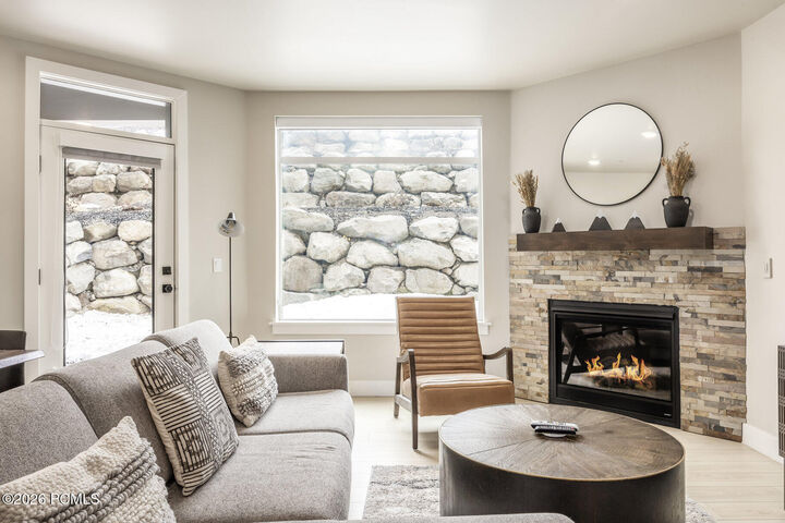 Property Photo: 909 W Peace Tree Trail 206 UT 84032