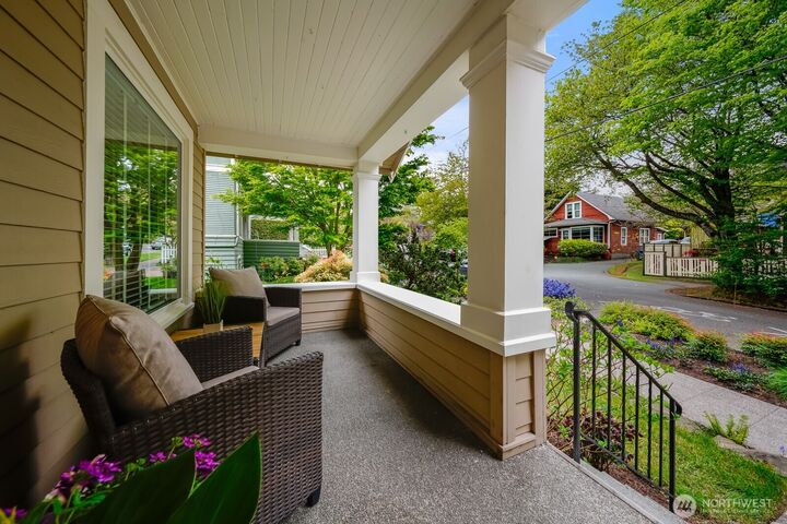 Property Photo:  6703  17th Avenue NW  WA 98117 