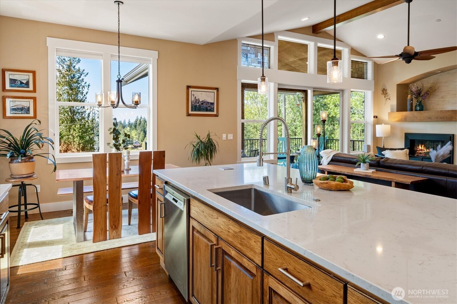 Property Photo:  17722 E Lake Desire Drive SE  WA 98058 