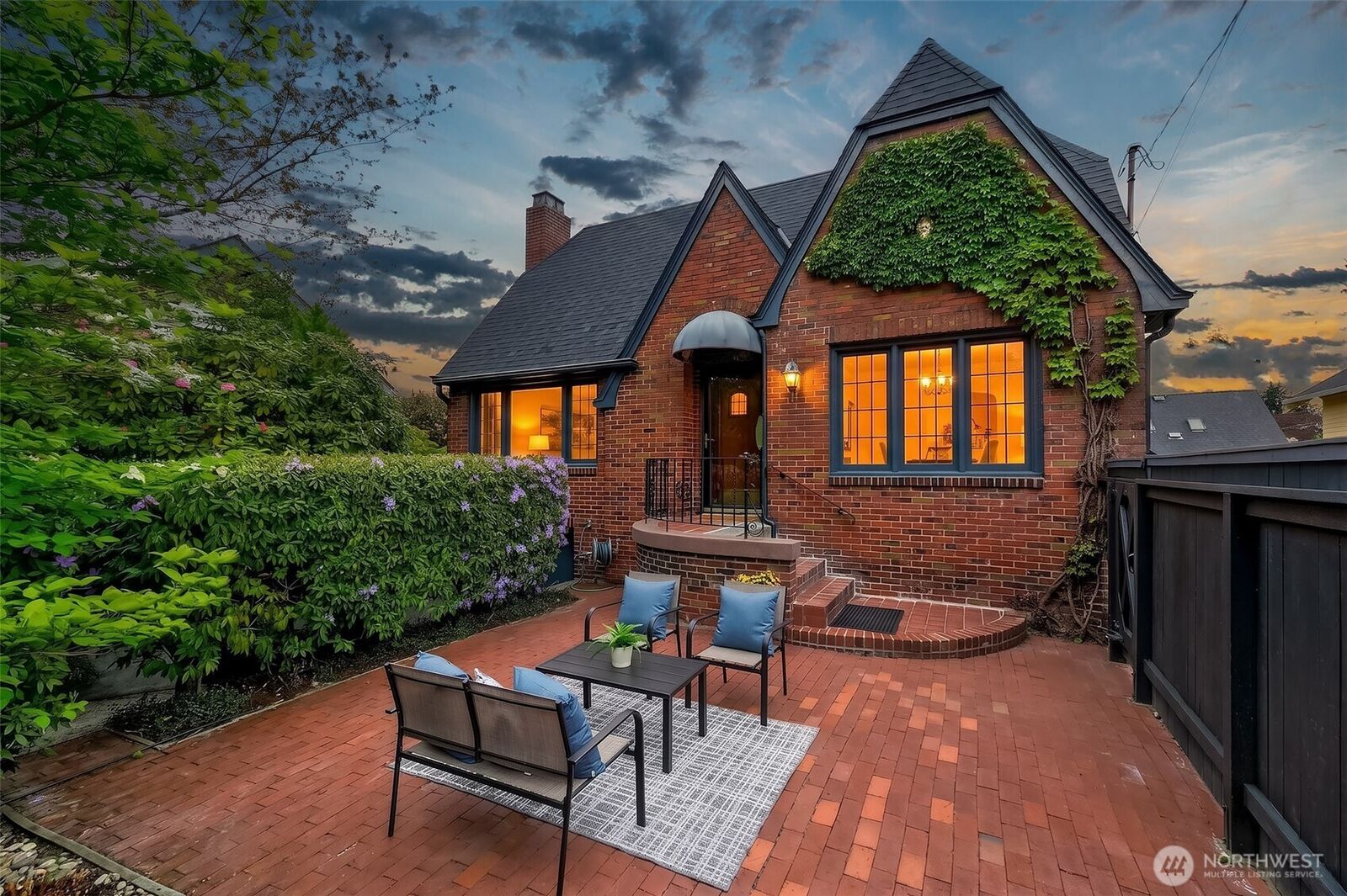 Property Photo:  1408 N 48th Street  WA 98103 