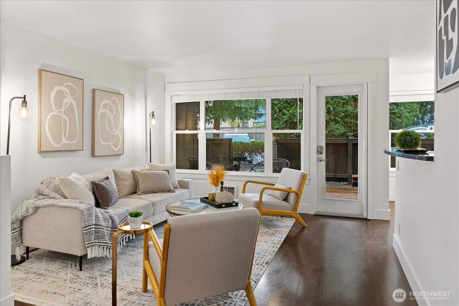 Property Photo:  22910  90th Avenue W D206  WA 98026 