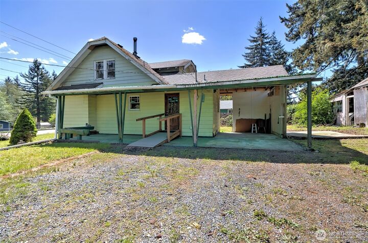 Property Photo:  2005  Lake Boulevard  WA 98584 