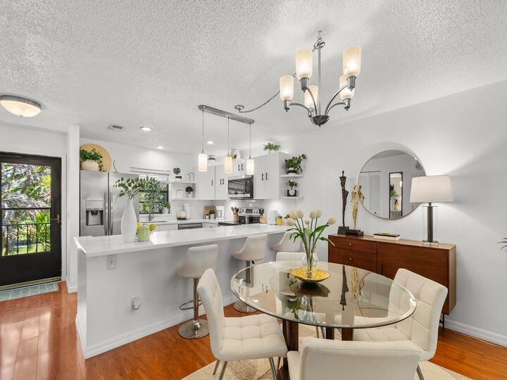 Property Photo:  400 18th Street O-6  FL 32960 