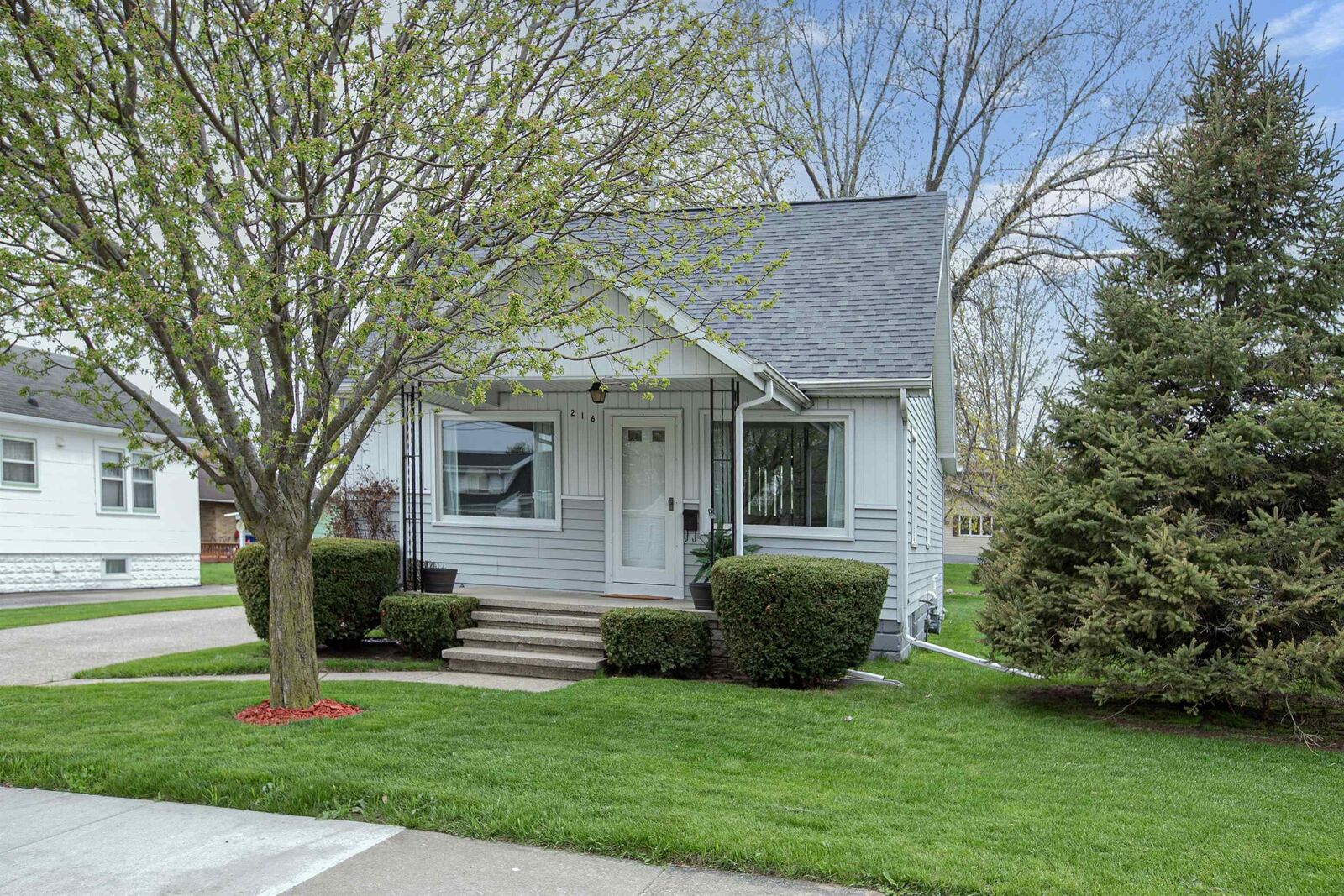 Property Photo:  216 Williams Street  WI 54113 