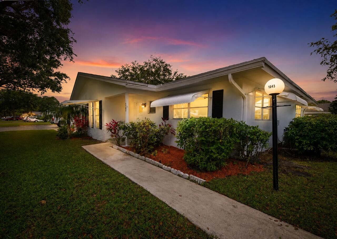 Property Photo:  1043 NW 85th Avenue B-4  FL 33322 