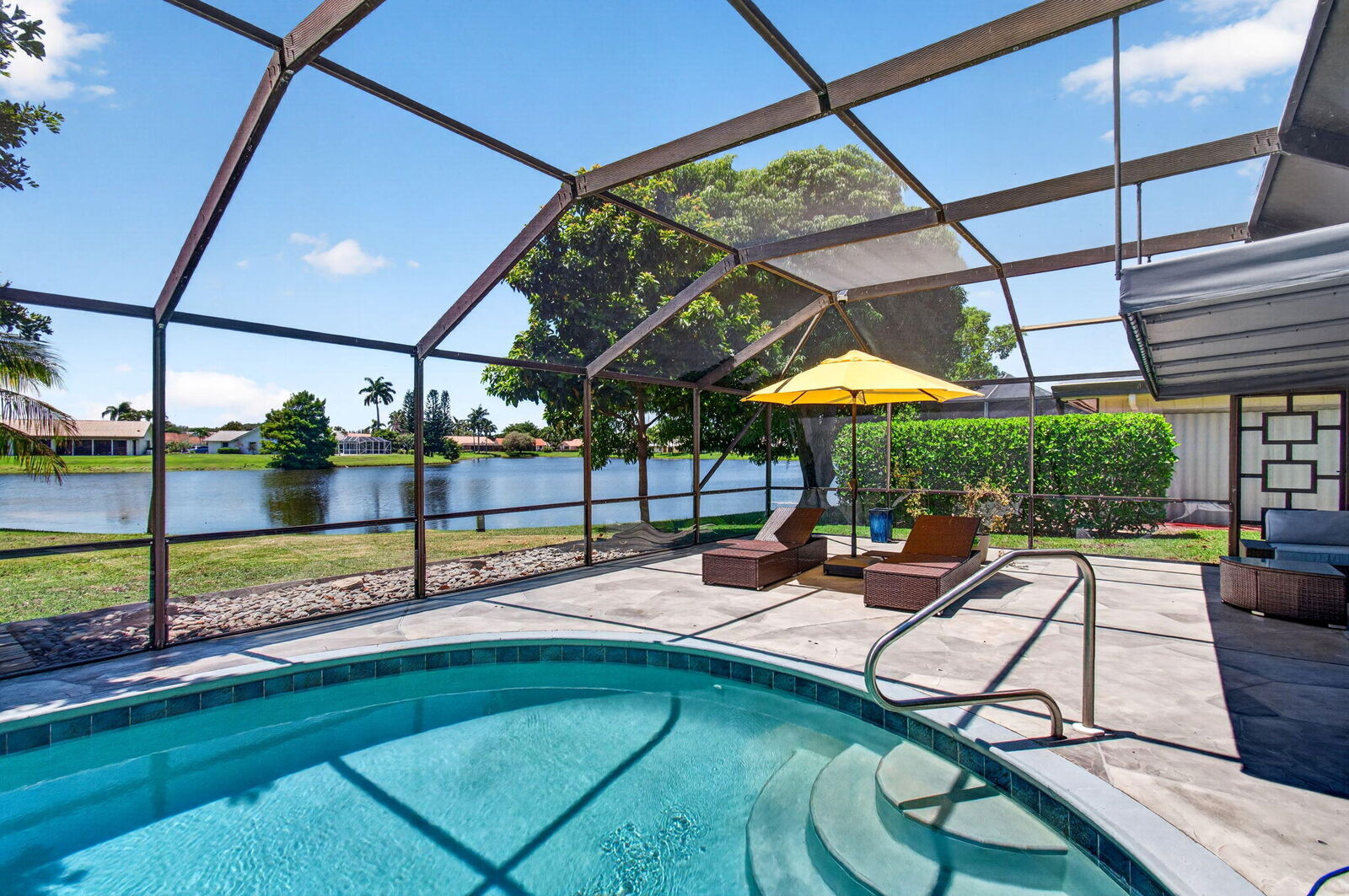 Property Photo: 2320 SW 23rd Cranbrook Drive FL 33436