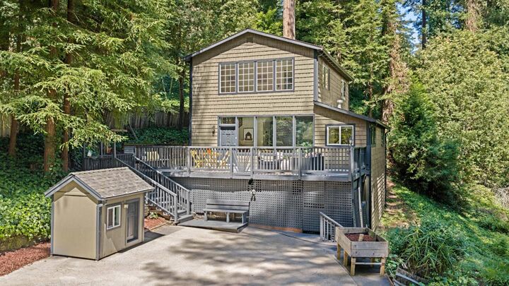Property Photo:  150 High Street  CA 95007 