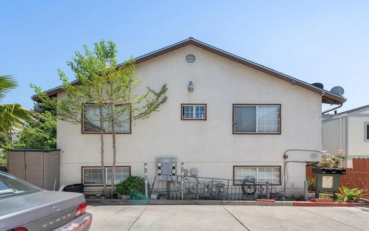 Property Photo: 2160 High Street CA 94601