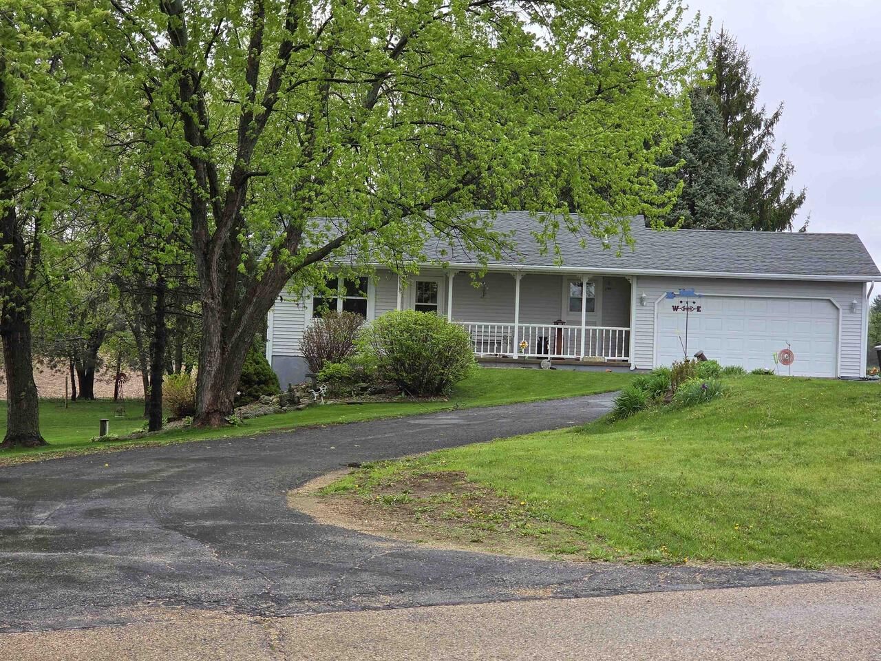 Property Photo:  4680 W Rutland Road  WI 53521 