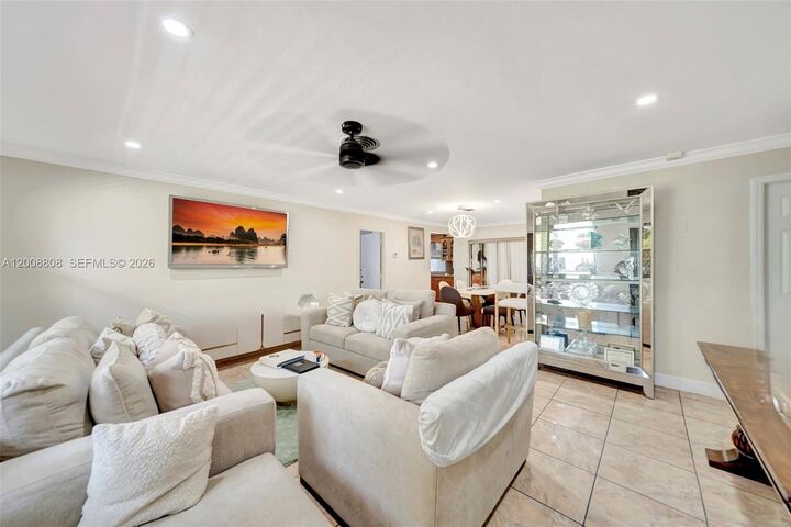 Property Photo:  565 NE 160th St  FL 33162 