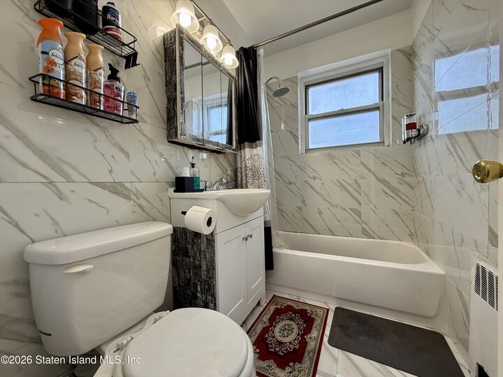 Property Photo: 565 Castleton Avenue 2B NY 10301