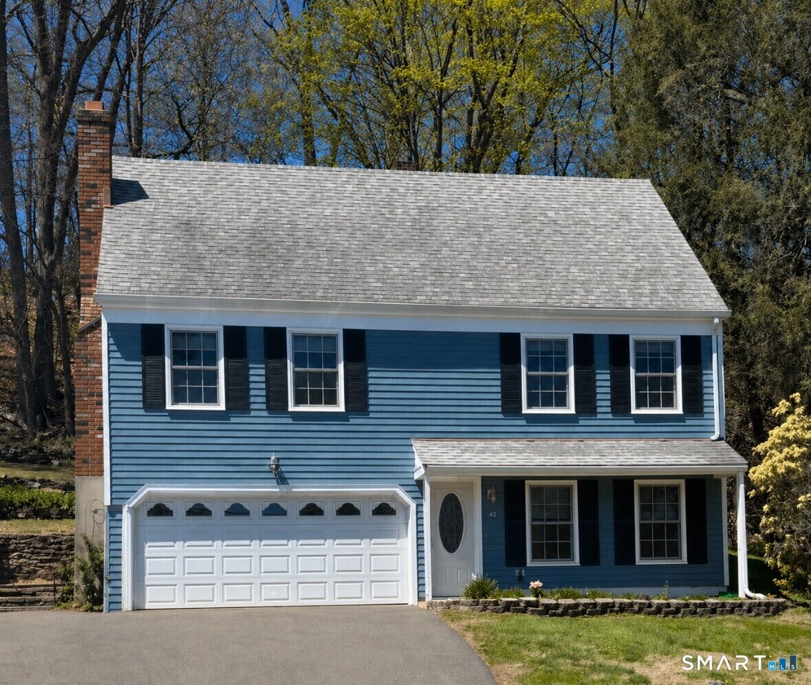 Property Photo:  42 Ten Coat Lane  CT 06484 