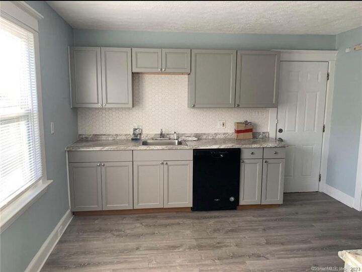 Property Photo:  364 West Rock Avenue 3  CT 06511 