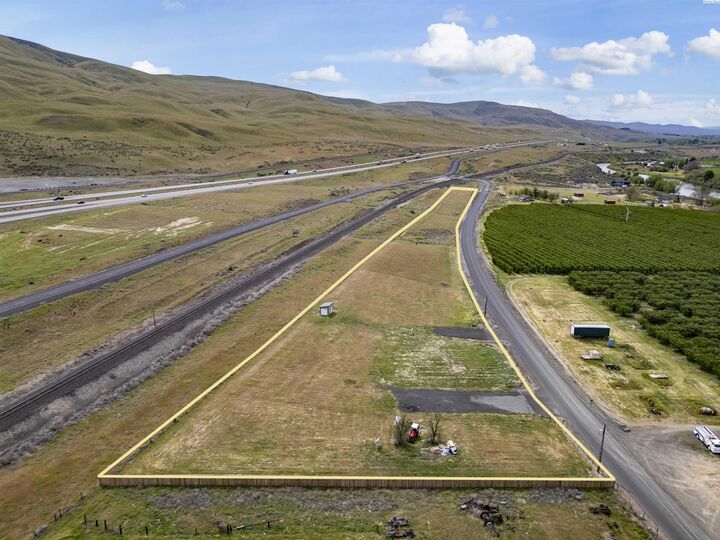 Property Photo:  Tbd N Hansen Rd  WA 99350 