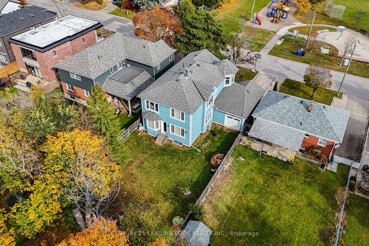 Property Photo:  12 Gradwell Drive  ON M1M 2M9 