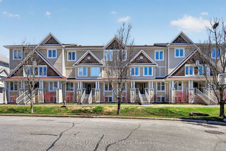 Property Photo:  424 Hillsboro Private 13  ON K2M 3A8 