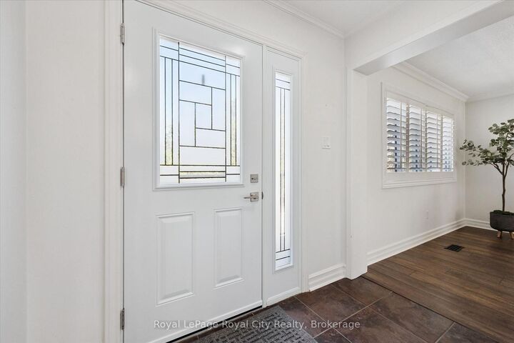 Property Photo: 295 Water Street 21 ON N1G 2X5