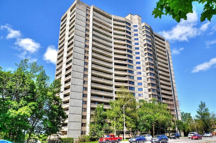 415 Greenview Avenue 2110 — photo 1