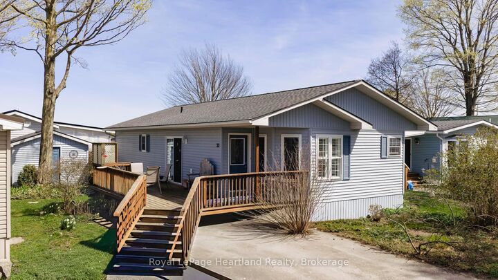Property Photo: 22 Algonquin Lane ON N7A 3Y3