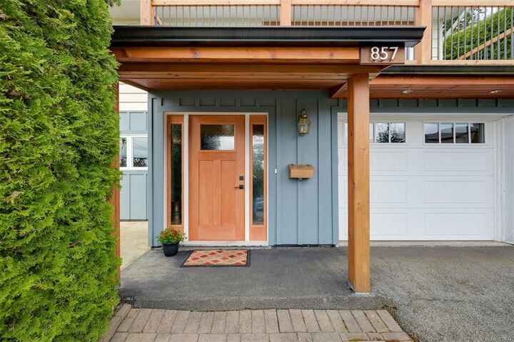 Property Photo:  857 Rockheights Ave  BC V9A 6J5 