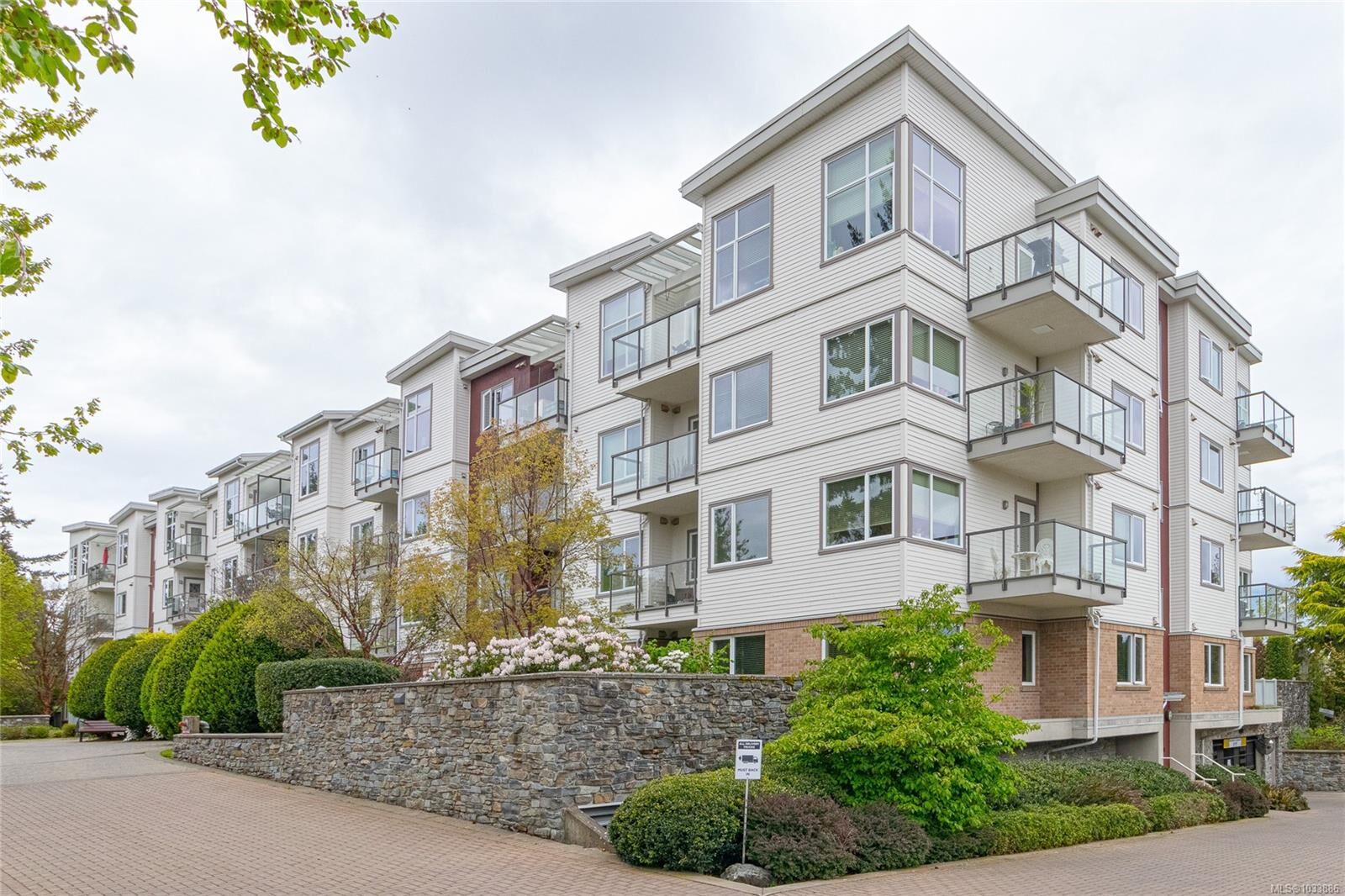 Property Photo: 4394 West Saanich Rd #202 BC V8Z 0B5