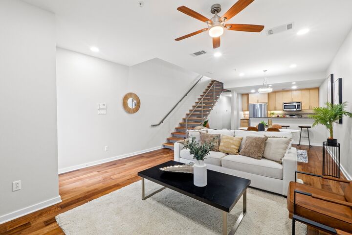 Property Photo:  503 Swanee Drive 19  TX 78752 