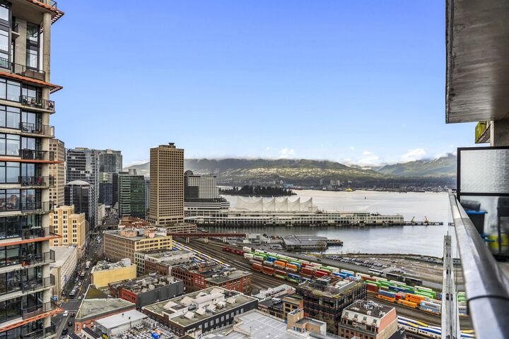 Property Photo: 108 W Cordova Street 2808 BC V6B 0G5