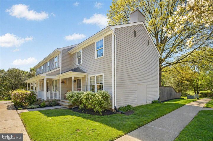 Property Photo:  4 Eaton Court  NJ 08525 