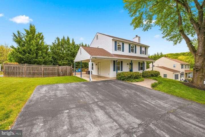Property Photo:  21 Nickelby Court  MD 20872 