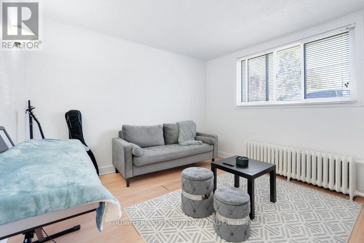 Property Photo: 95 Barrette Street ON K1L 8A2