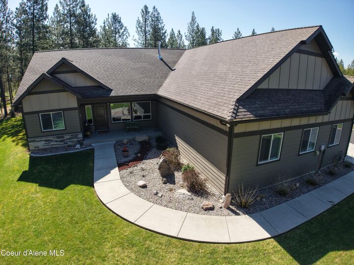 Property Photo:  21642 N Massif Rd  ID 83858 