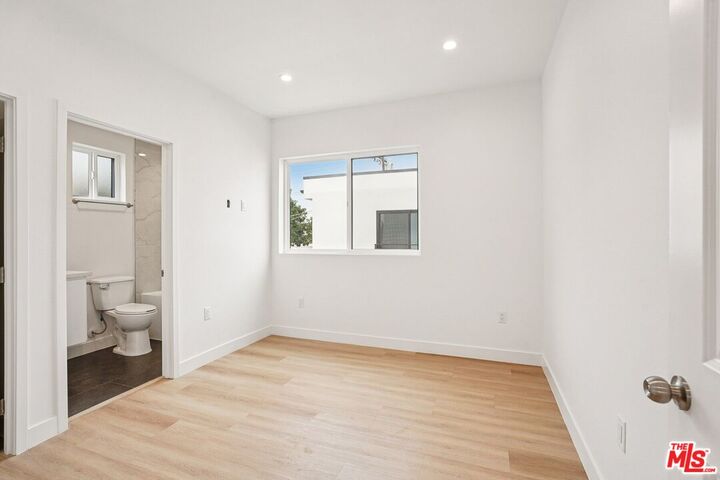 Property Photo: 312 N Coronado St CA 90026