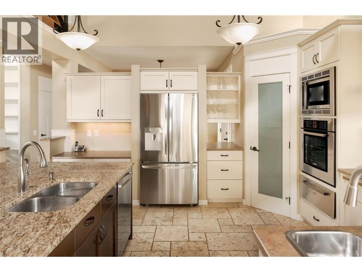 Property Photo: 451 Cadder Avenue BC V1Y 5N2