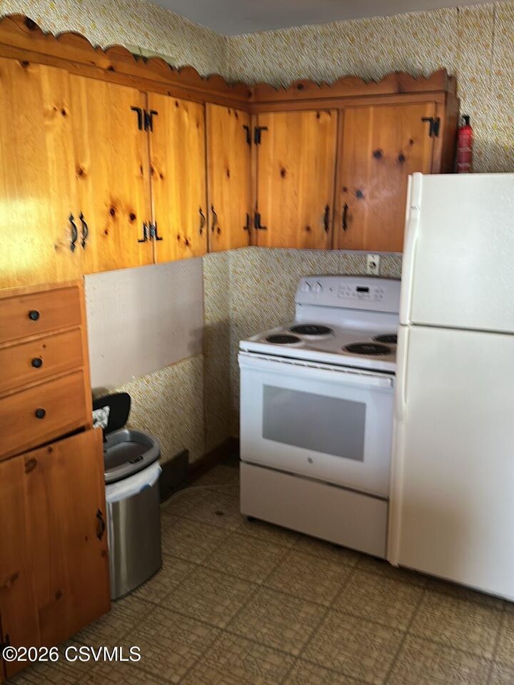 Property Photo:  31 Maple Street  PA 17821 